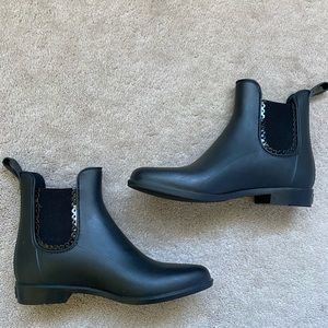 Jack Rogers black ankle rain booties - size 8